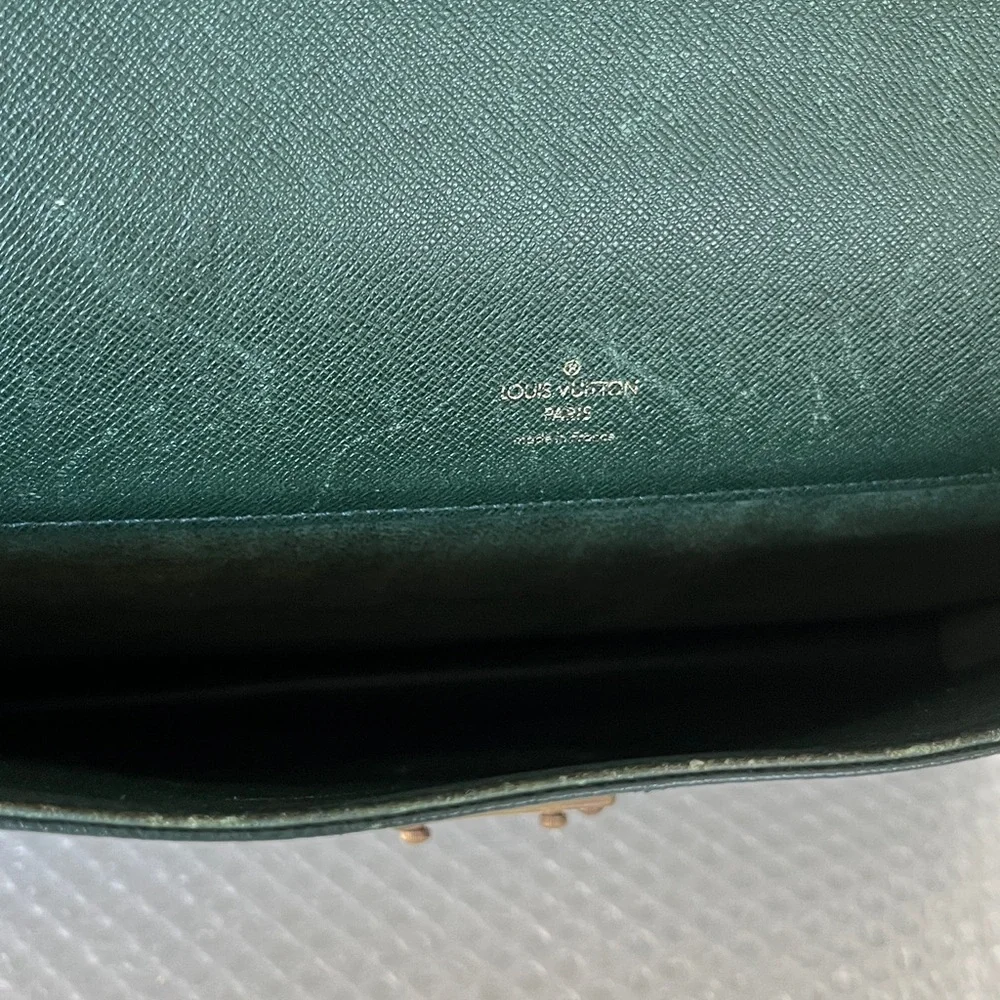 LV Taiga Leather Briefcase Unisex